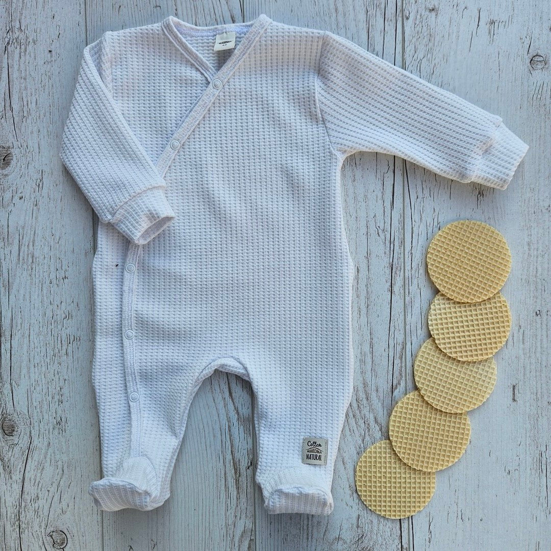 Baby Strampler mit Fuß Langarm Waffelpique Weiß