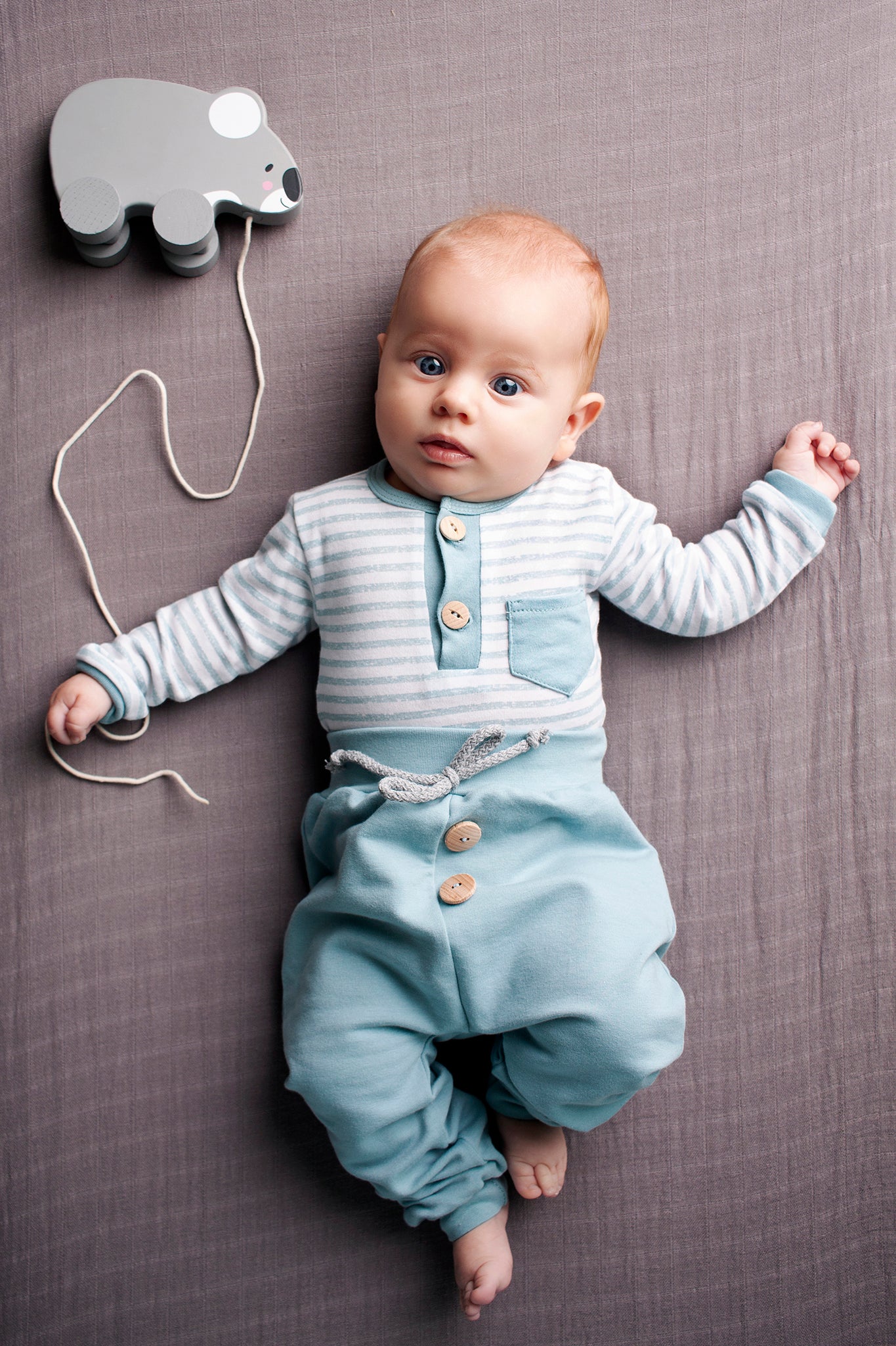 Baby Langarm Body mit Holzknöpfen Streifen Brusttasche -SweetDreams-